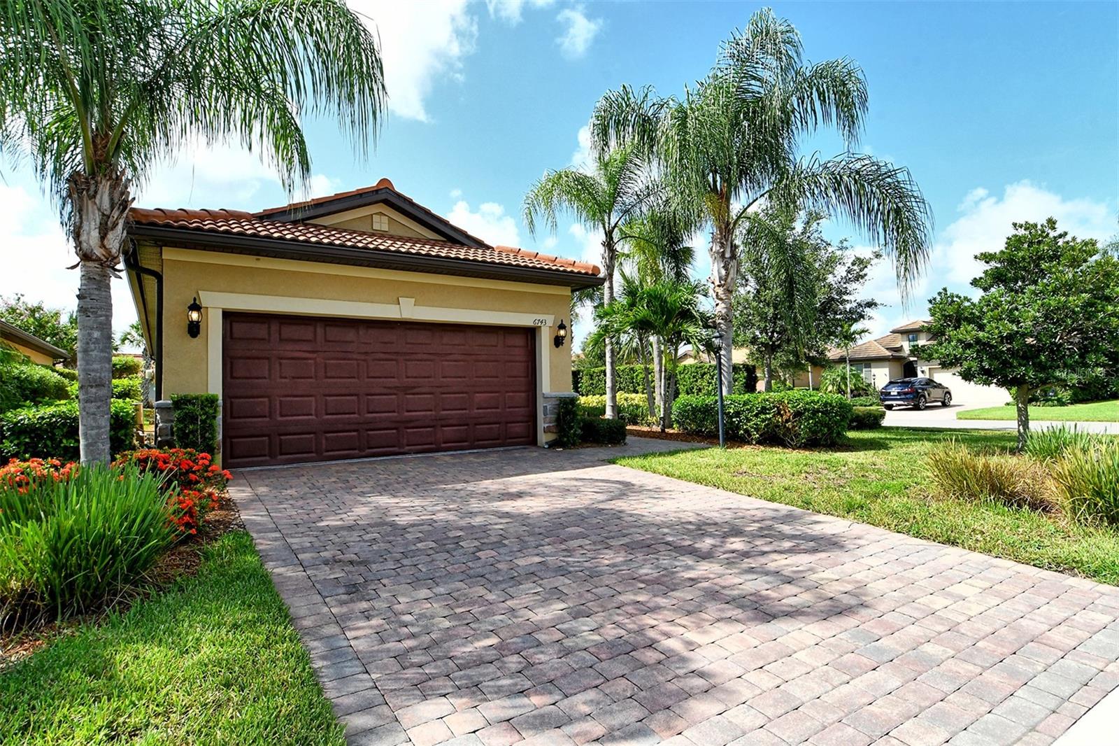 Beautiful 2 bedroom,2 bath Single Family home offered as Turnkey Furnished in the sought after 55+ gated Del Webb Community in Lakewood Ranch.
Tastefully decorated with a coastal feel, the open floor plan with an abundance of windows gives a bright and light ambiance to the home. The view through the main living area goes right out to the large screened -in Lanai and peaceful surrounding lush back yard. The Kitchen is filled with custom touches such as a very large granite island, tall cabinets ,a gas stove and stainless appliances. The Master Bedroom is situated in the back for privacy with a King size bed ,T.V. and large walk-in closet. The en-suite bath consists of dual sinks, a large walk-in shower and water closet. The Guest Bedroom has a Queen size bed and abuts the Guest bath near the front entry.
Full laundry and 2 car garage complete the home.
The gated Del Webb community offers a full Lakehouse Restaurant and Bar ,lakefront seating, fire pits, ,Clubhouse with gathering and game rooms ,resort- style Pool, Hot Tub, Spa, Satellite Pools, Fitness Center, Tennis, Pickle Ball ,Bocce Ball courts and a dog park. Pets are welcome at owners discretion with a non-refundable pet fee. 3 month min per association. Call for availability and rates.
Booked 01/01/2026-03/31/2026
.