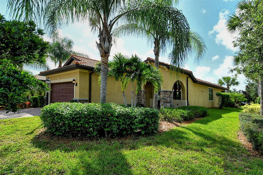 Photo of 6743 Haverhill Court, Bradenton, FL 34202 (MLS # A4618216)