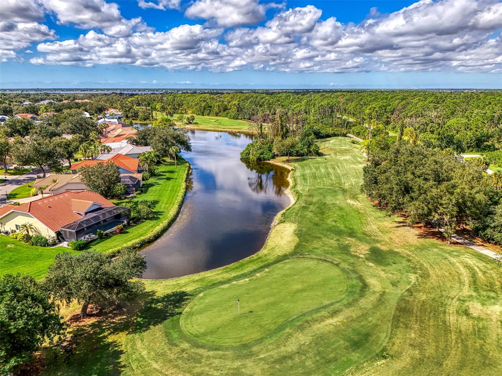 RIVERWOOD - Residential