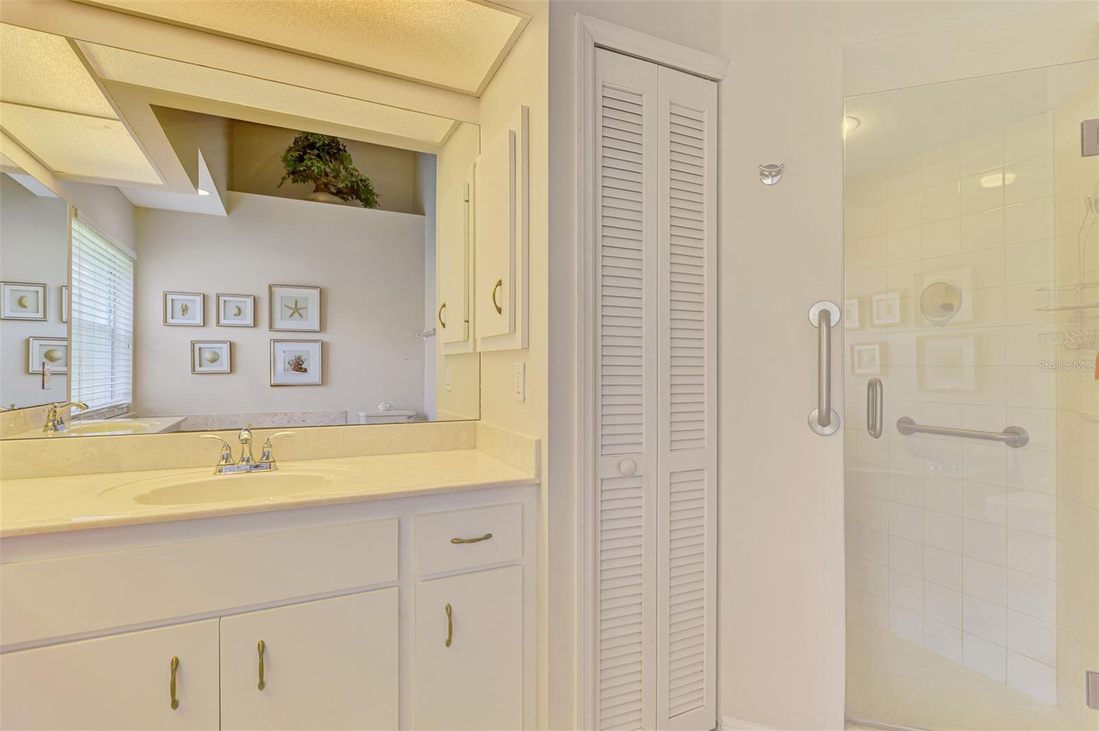 RIVERWOOD - Residential