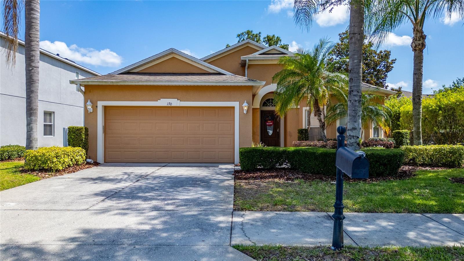 Luxury in this 4BR/3BA Thematic House! Rent this amazing 4-bedroom, 3-bathroom house monthly! Suites, pool, jacuzzi, fully furnished.