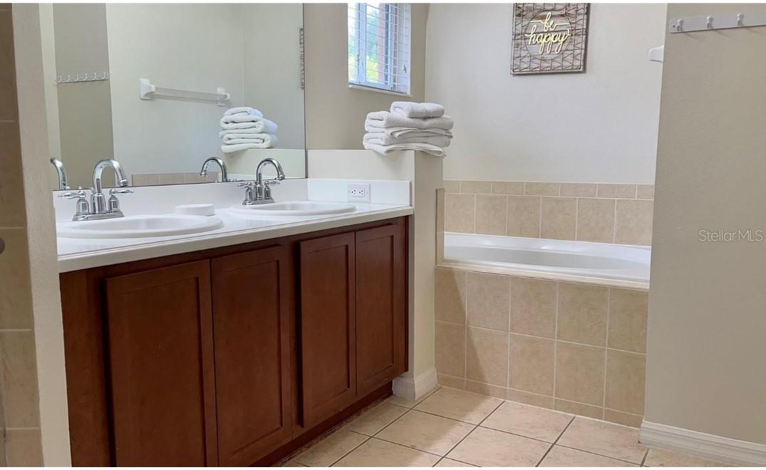 SHIRE/WEST HAVEN PH 1 - Residential Lease