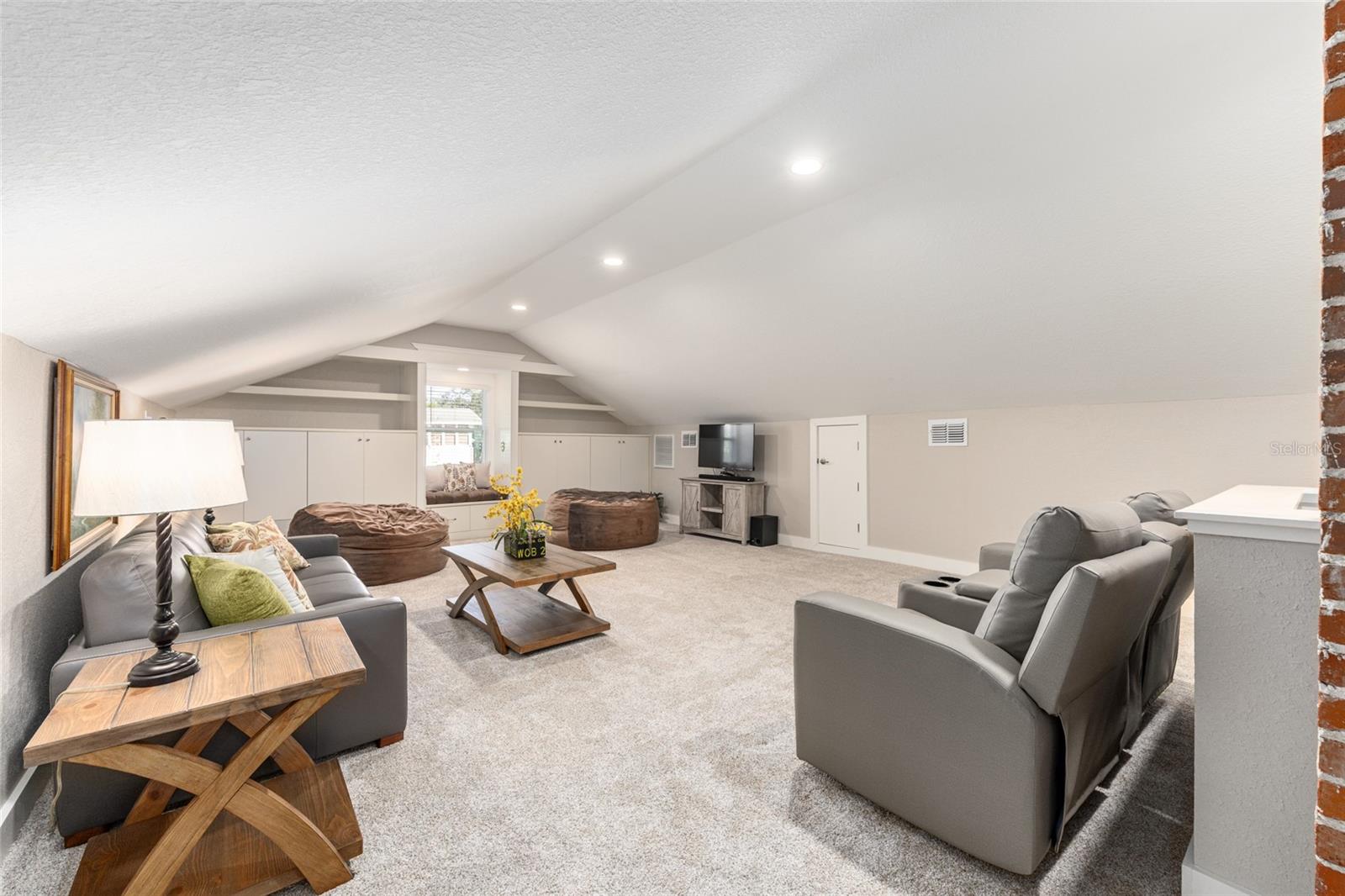 GLENVIEW - Residential