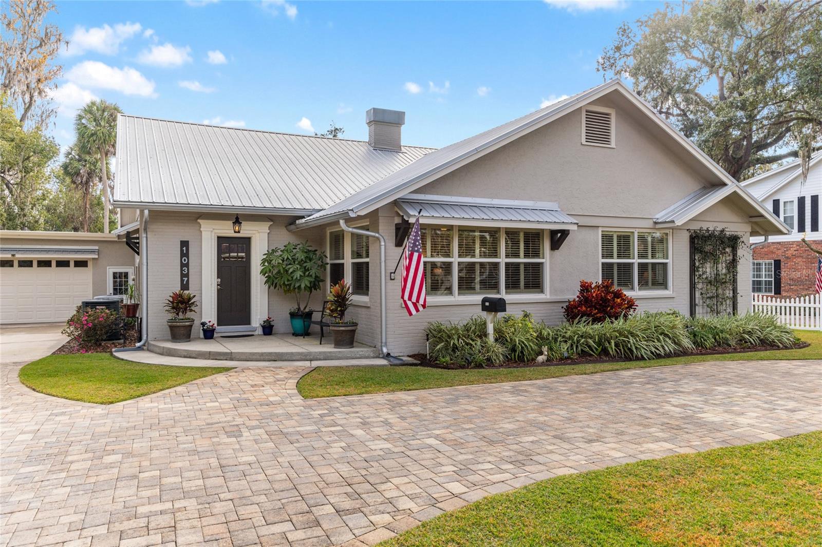 GLENVIEW - Residential