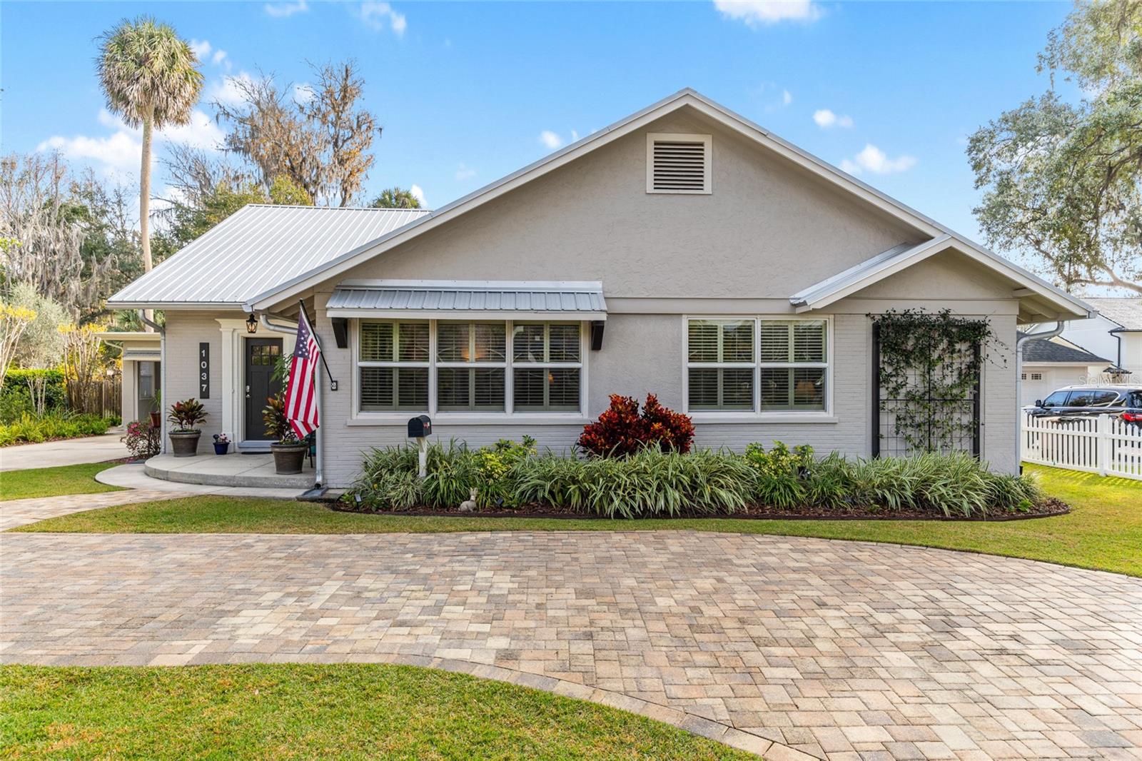 GLENVIEW - Residential