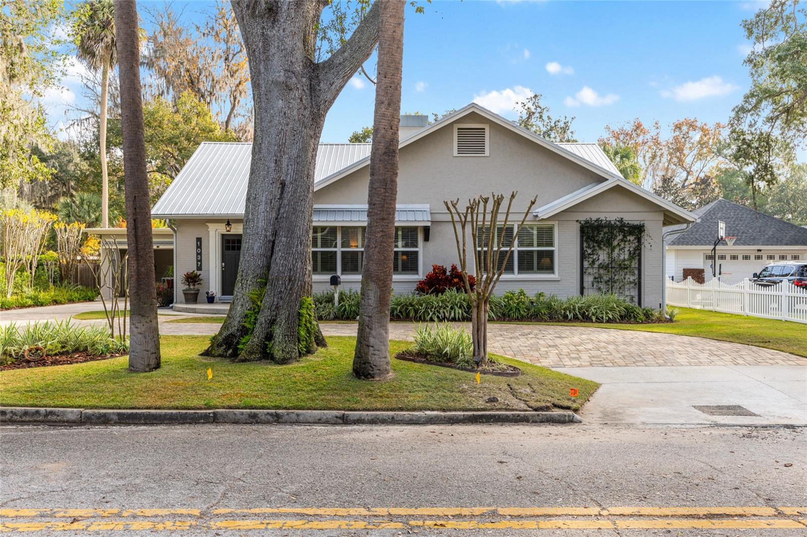 GLENVIEW - Residential