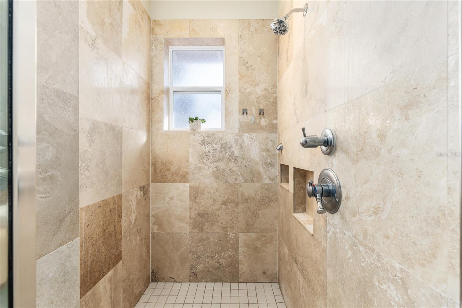 GLENVIEW - Residential