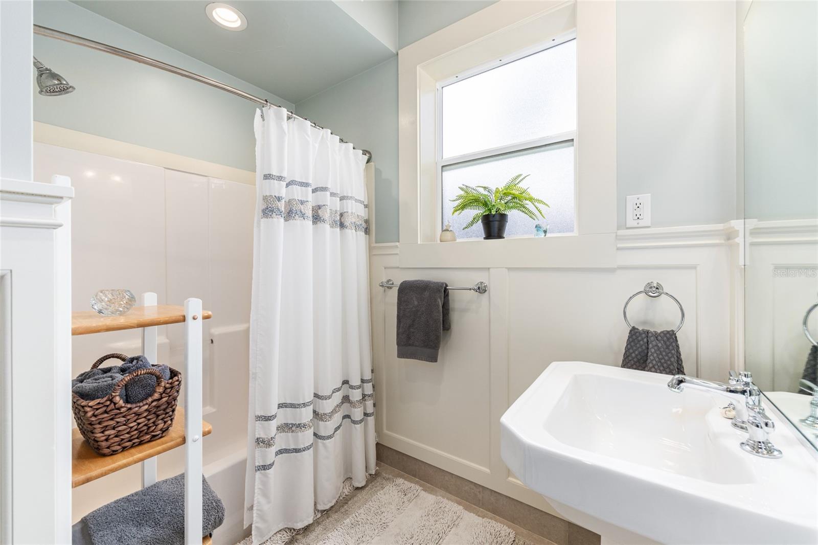 GLENVIEW - Residential