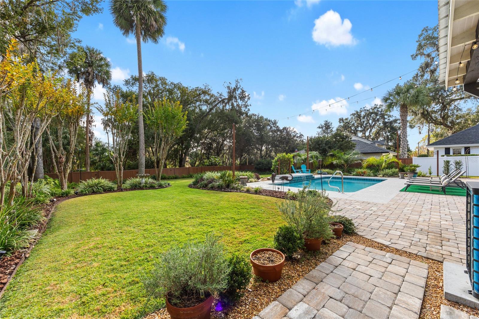 GLENVIEW - Residential