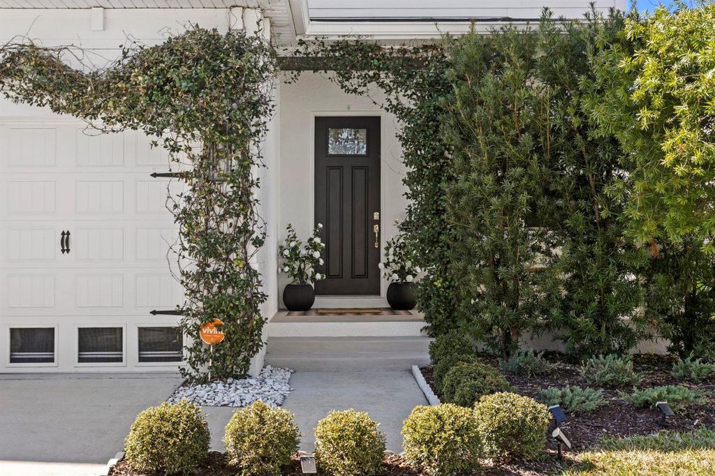 Photo of 6003 S Elkins Avenue, Tampa, FL 33611 (MLS # TB8478246)