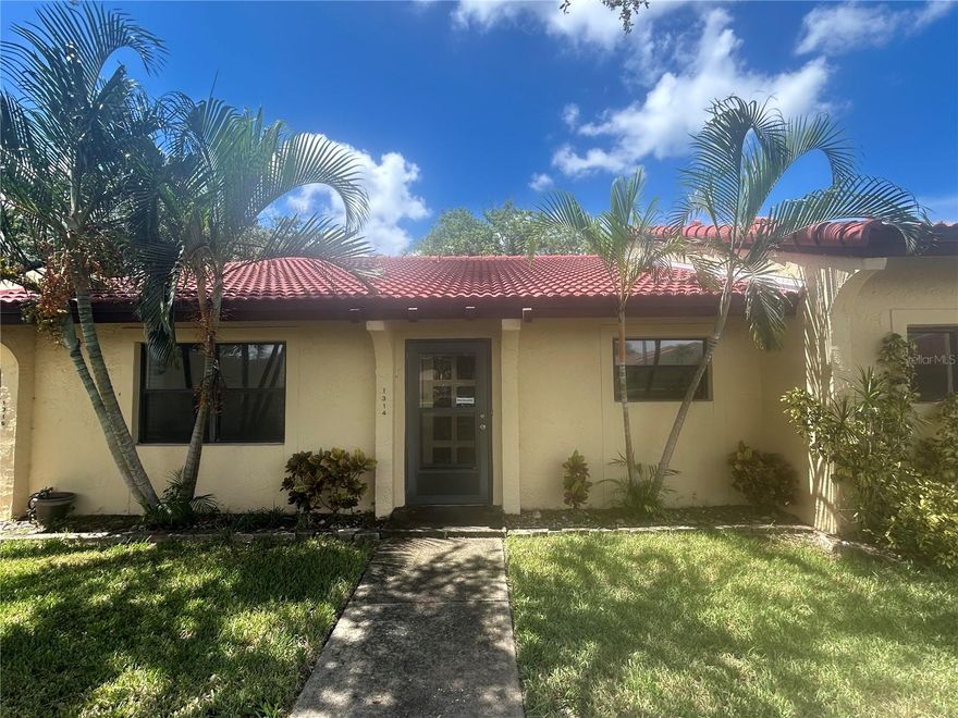 Come escape the cold weather this coming winter season! 
Welcome to the active 55+ community of Meadowcroft! This 2BR/2BA villa is being offered turnkey furnished or unfurnished. Washer/dryer included. Updated kitchen. Enjoy your morning coffee on the attached Florida room. Assigned covered parking. Meadowcroft amenities include a heated pool, pickle-ball, tennis, and a clubhouse with plenty of activities. Fantastic location right off of 59th Street between Manatee Ave and Cortez Road. Less than 15 minute ride to the gorgeous Gulf beached on Anna Maria Island. 

Please note this is a 55+ community.
This property is currently available Nov 2025, Dec 2025, Jan 2026, and Feb 2026. 1 month min rental.