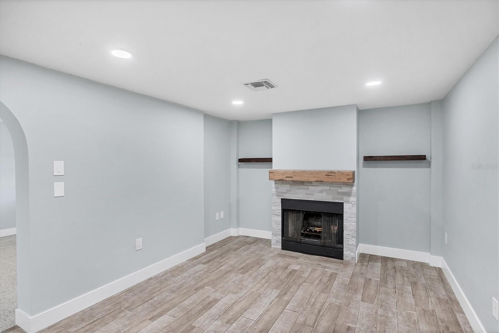 ALSTON HASTE - Residential