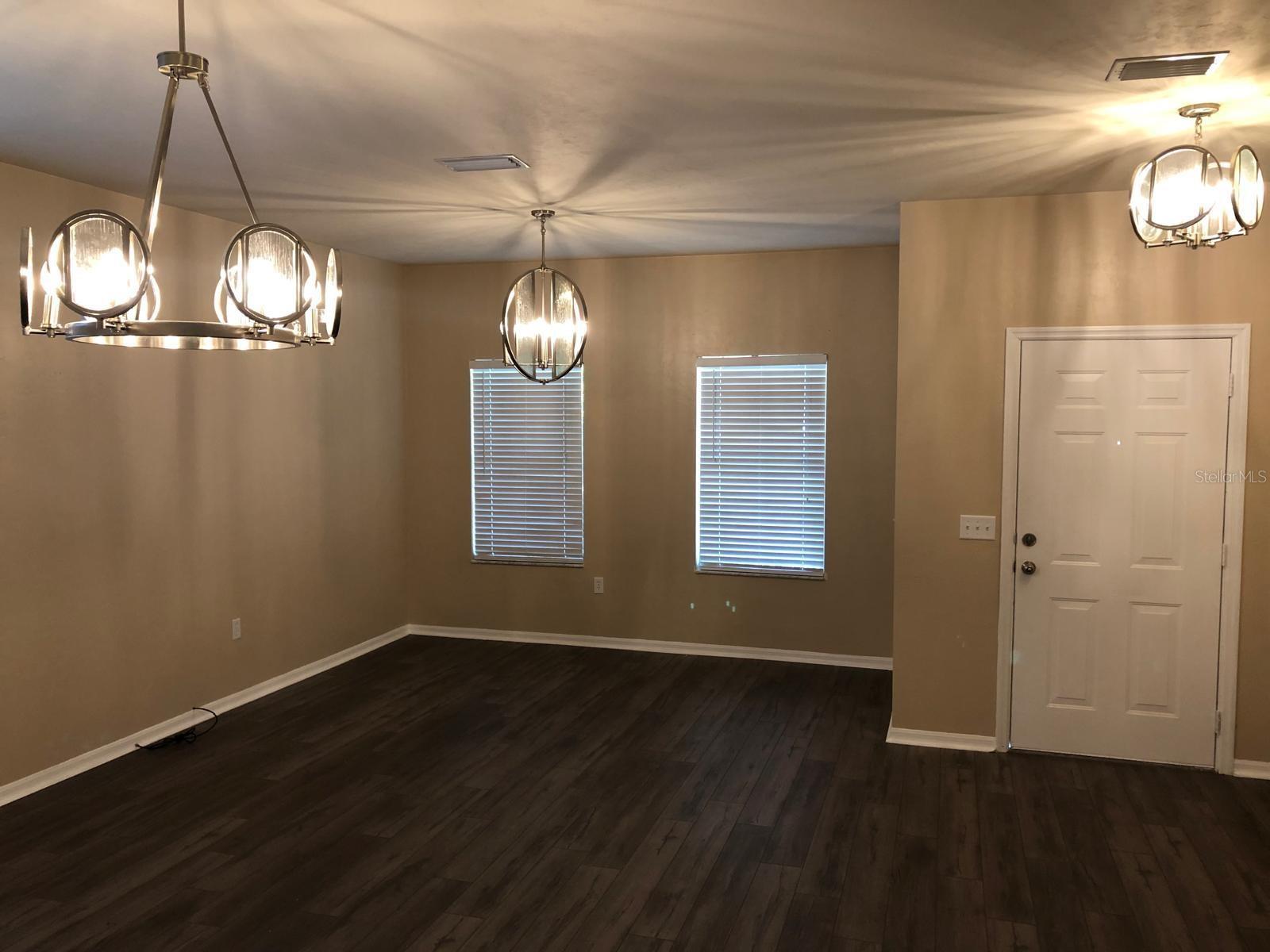 ELLIS PARK - Residential