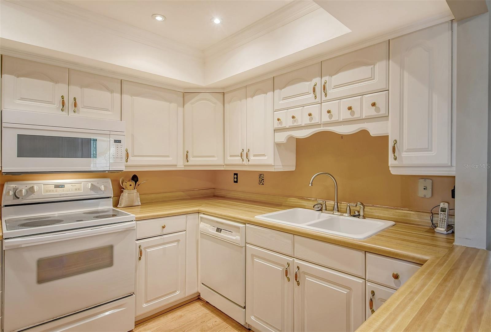 PELICAN COVE I - Residential