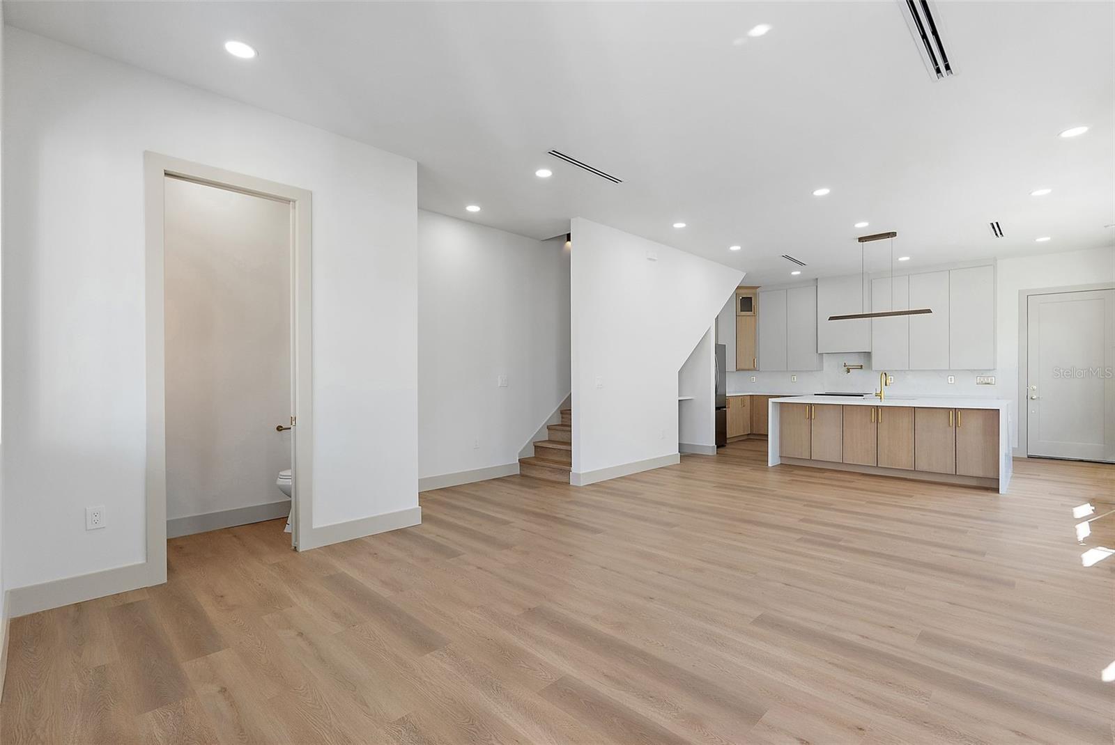 MIDWAY - Residential