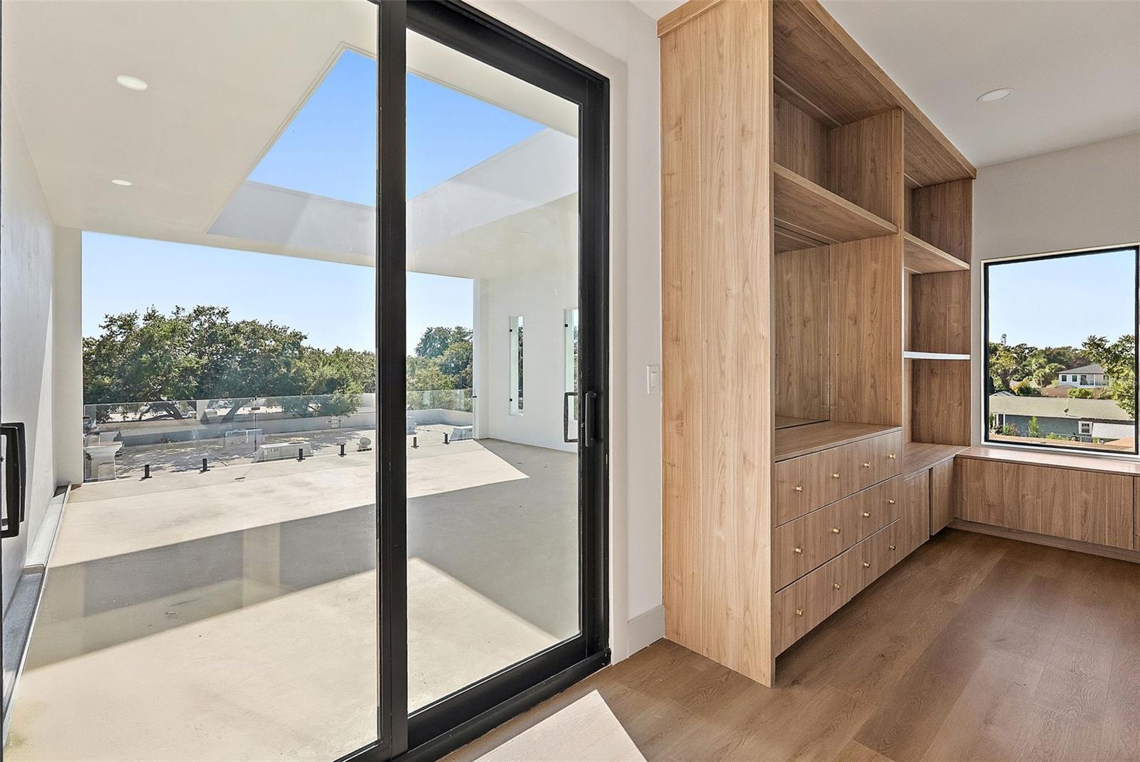 MIDWAY - Residential