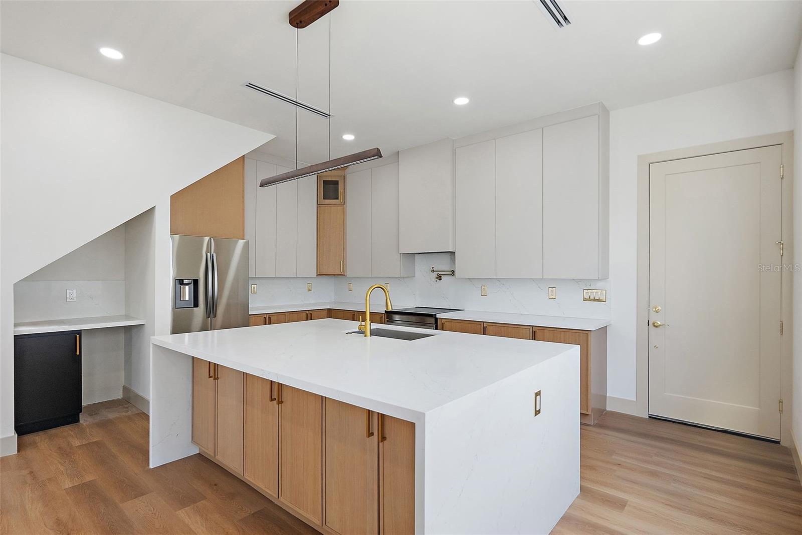 MIDWAY - Residential