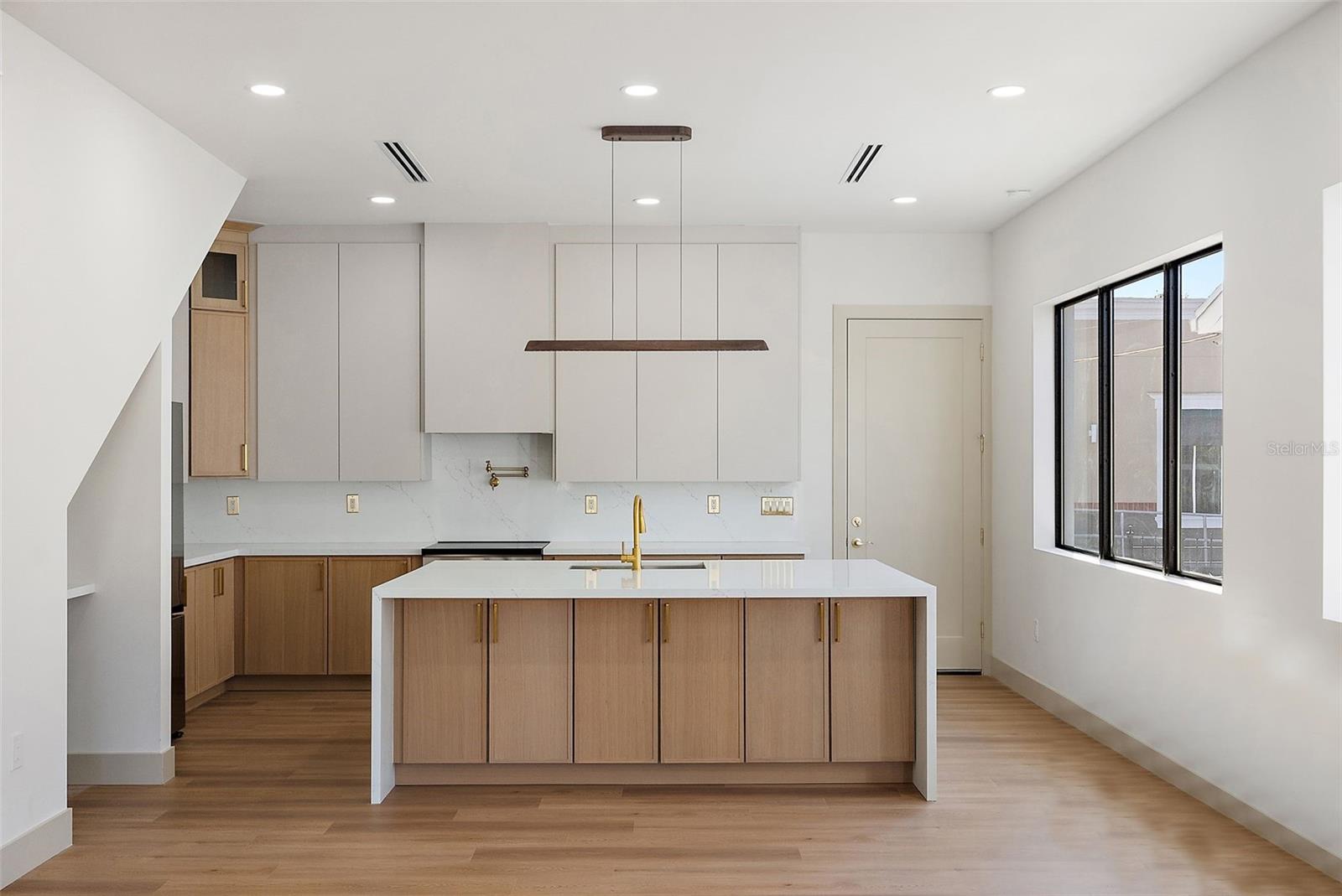 MIDWAY - Residential