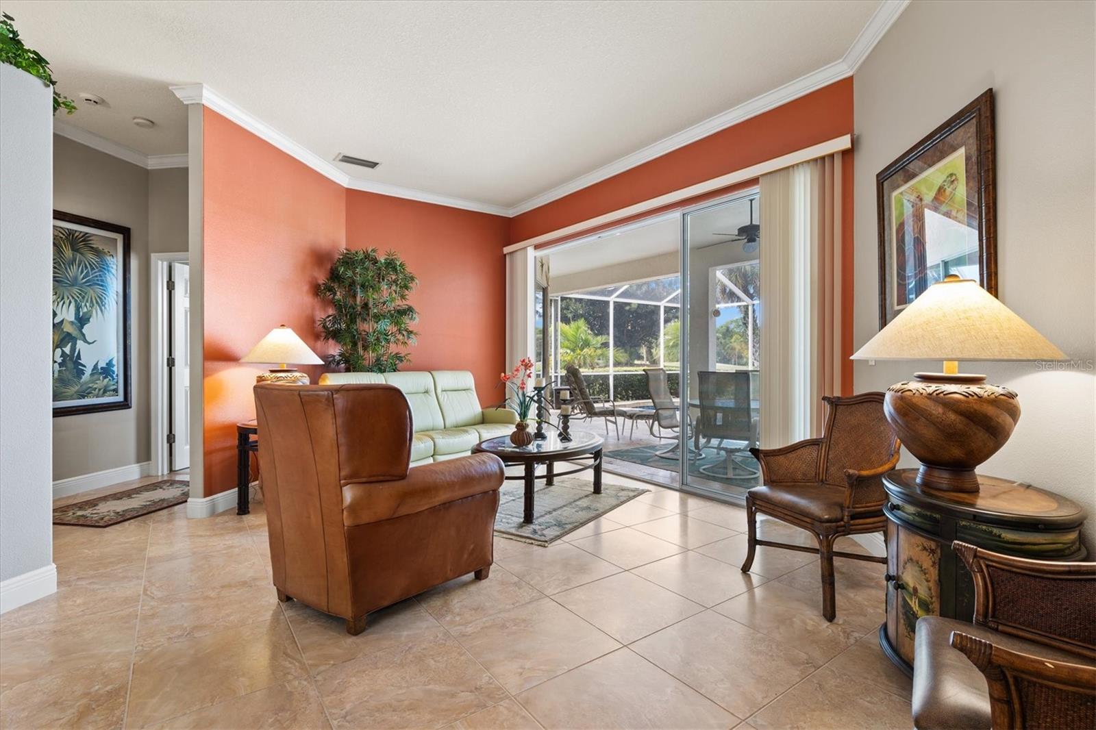 CALUSA LAKES - Residential