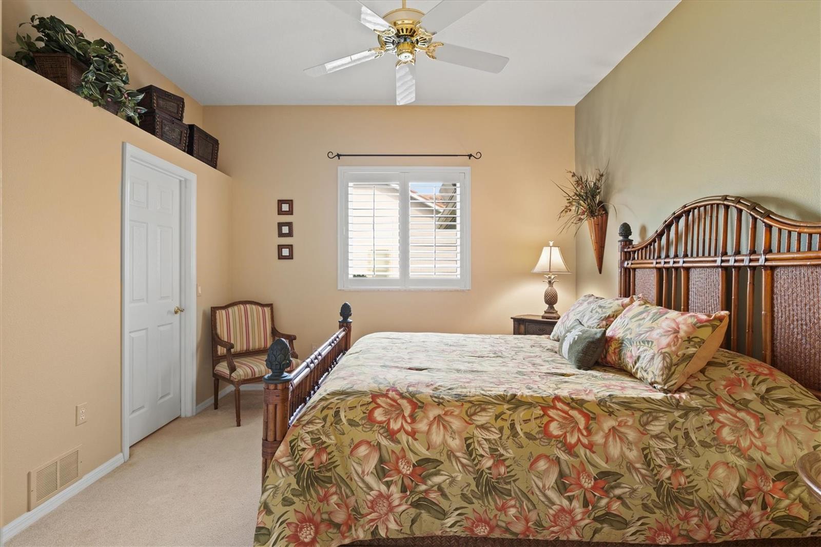 CALUSA LAKES - Residential