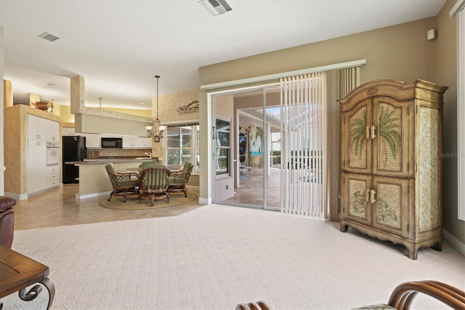 CALUSA LAKES - Residential