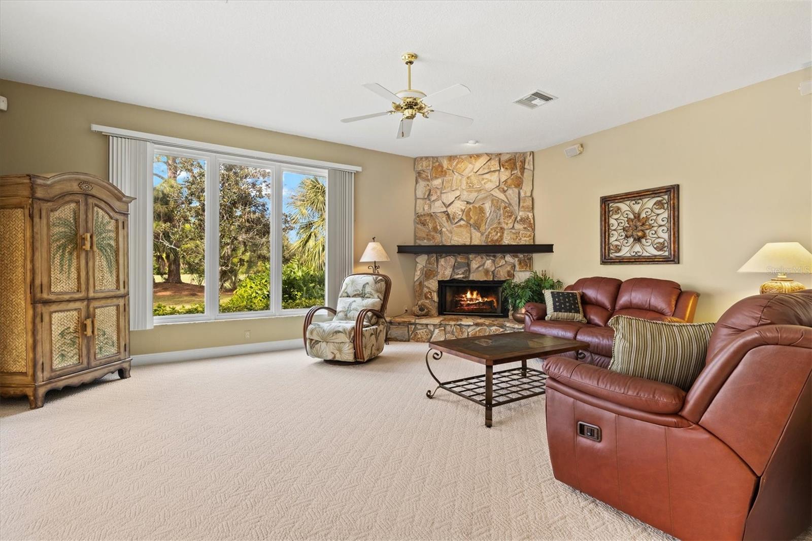 CALUSA LAKES - Residential