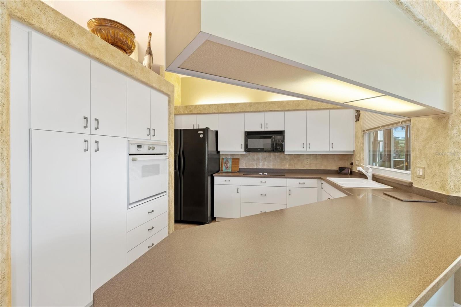 CALUSA LAKES - Residential