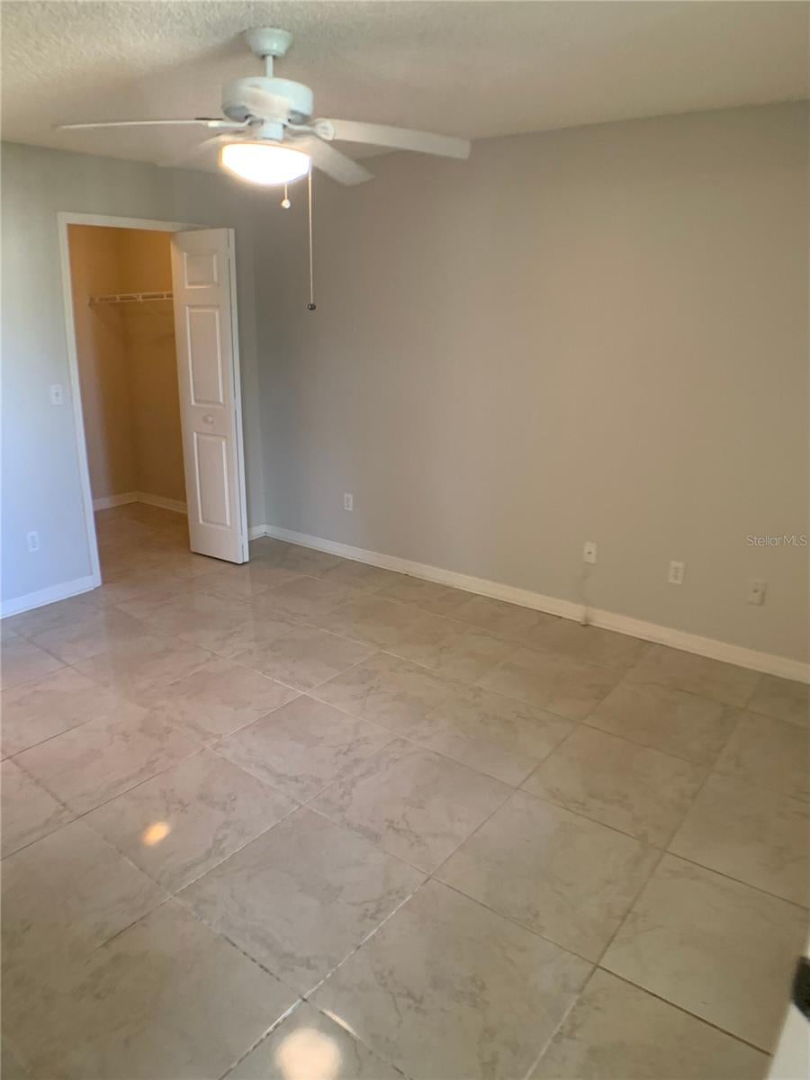2225 METROPOLITAN WAY 1233