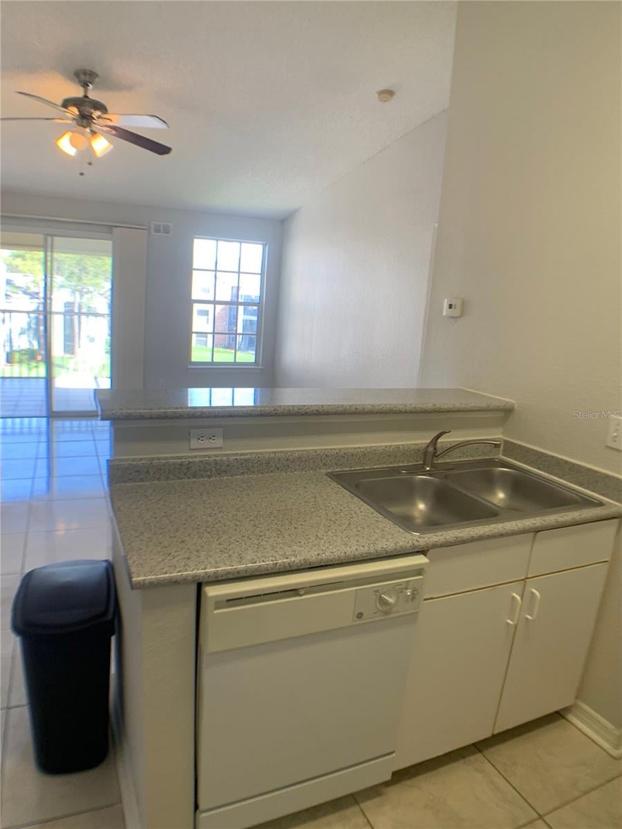 2225 METROPOLITAN WAY 1233