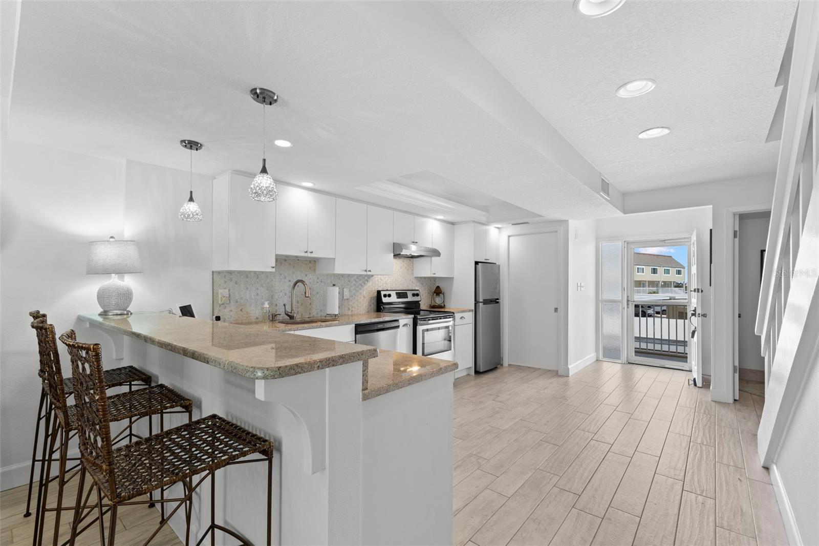 433 S PAULA DRIVE 28