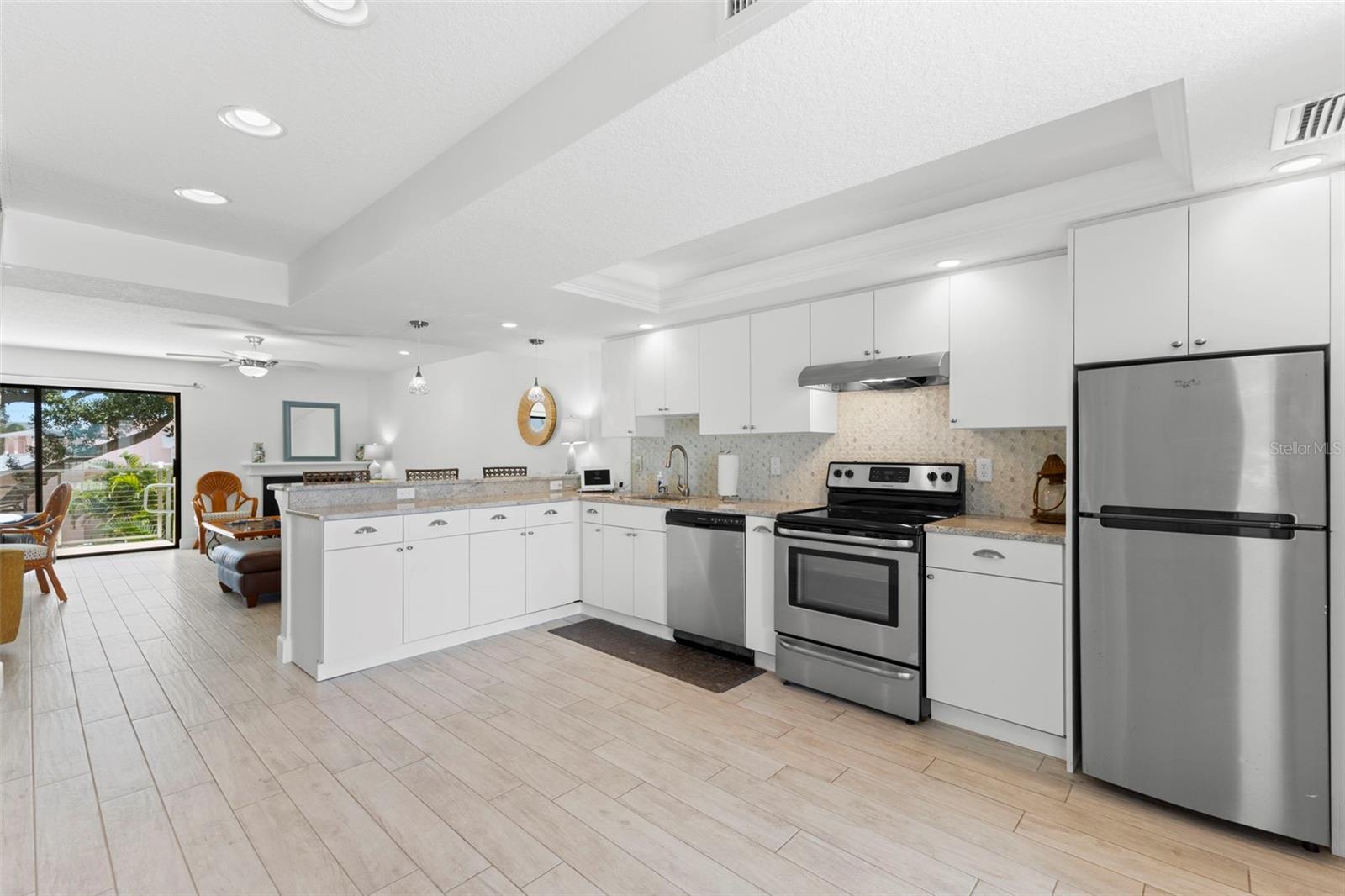 433 S PAULA DRIVE 28