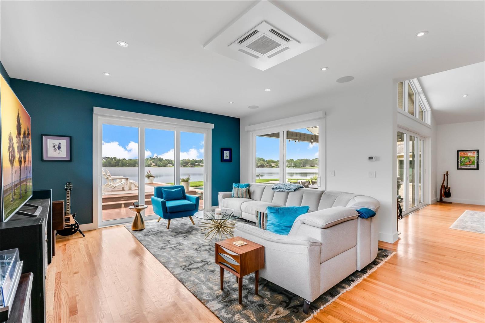 WATERBRIDGE - Residential