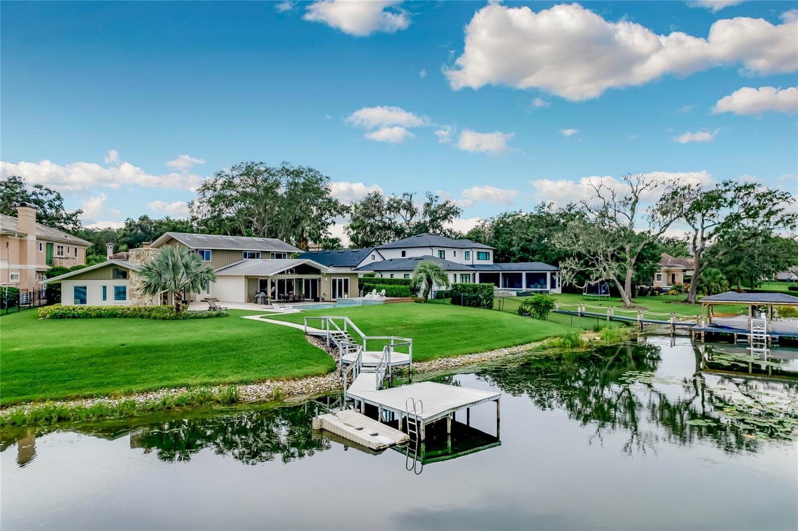 WATERBRIDGE - Residential