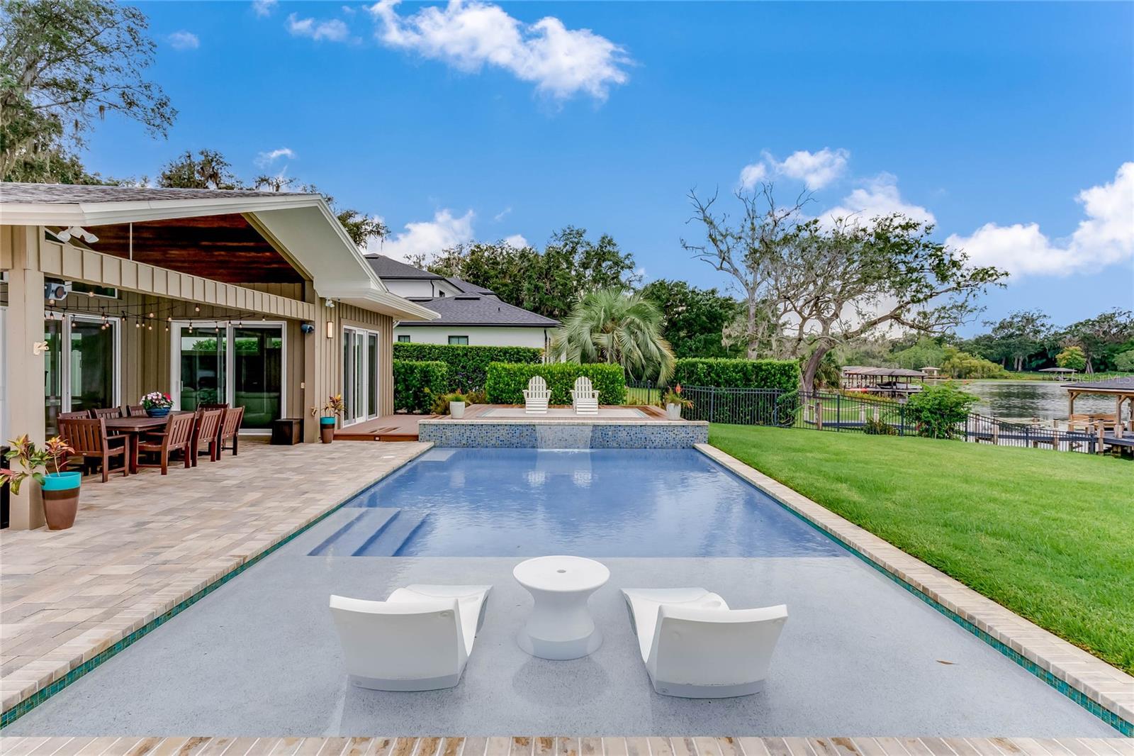 WATERBRIDGE - Residential