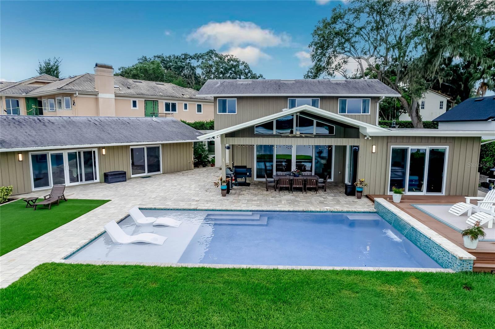 WATERBRIDGE - Residential