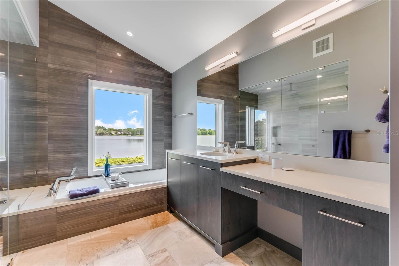 WATERBRIDGE - Residential