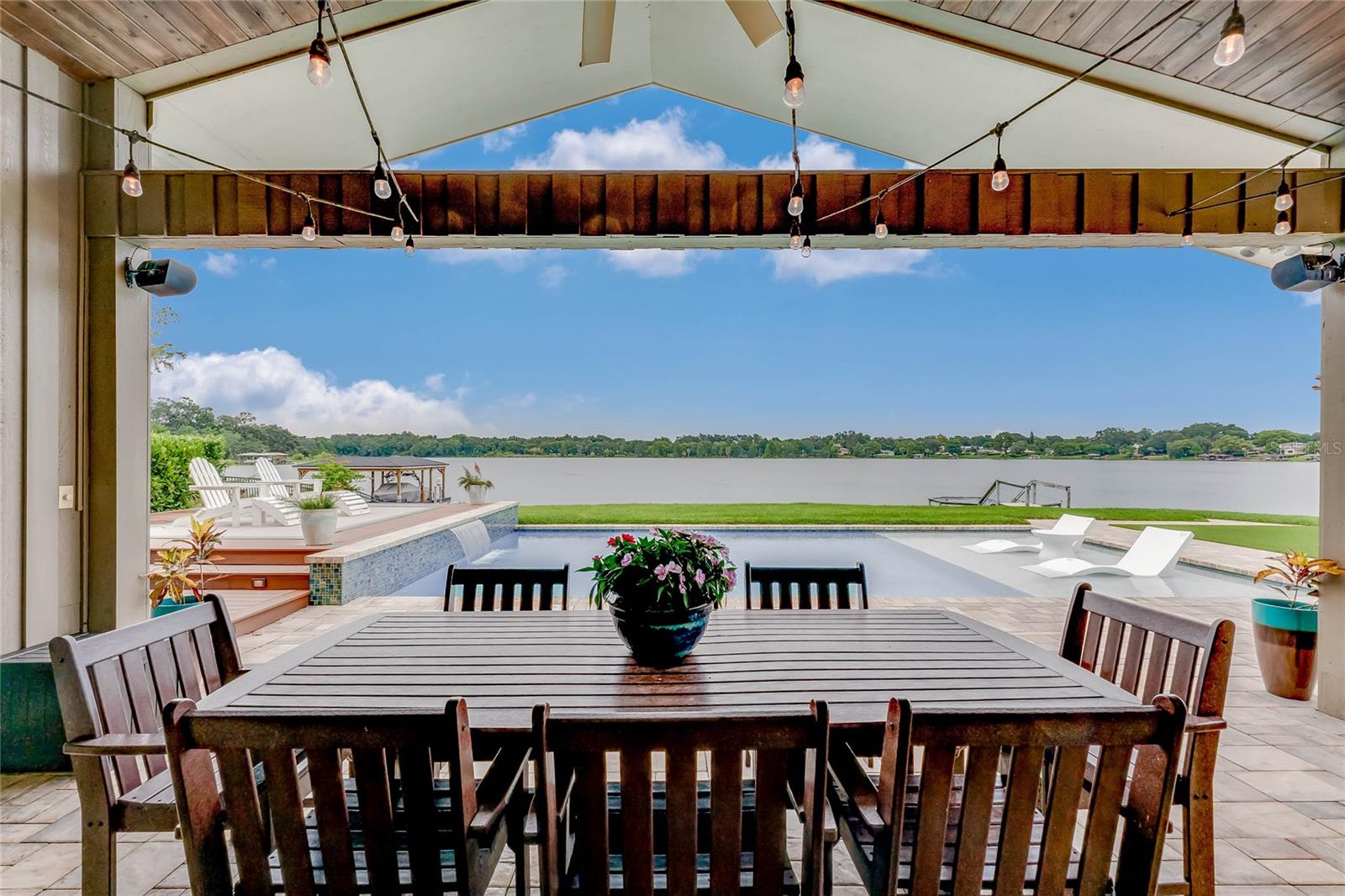 WATERBRIDGE - Residential