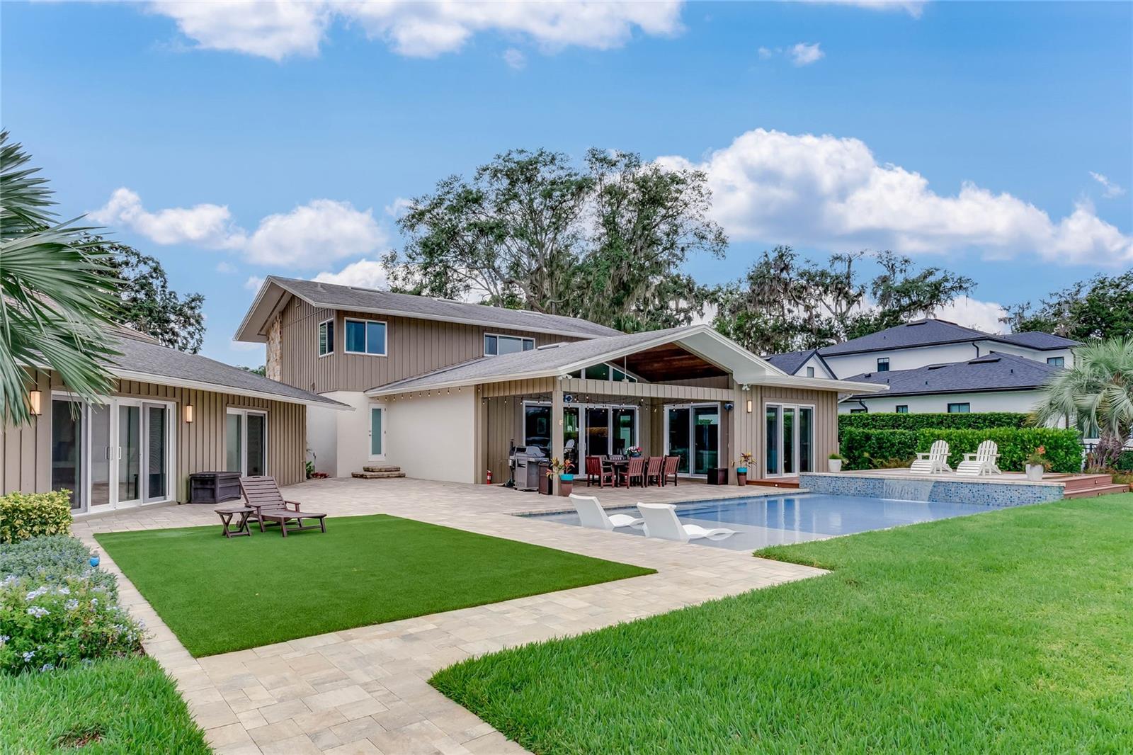 WATERBRIDGE - Residential