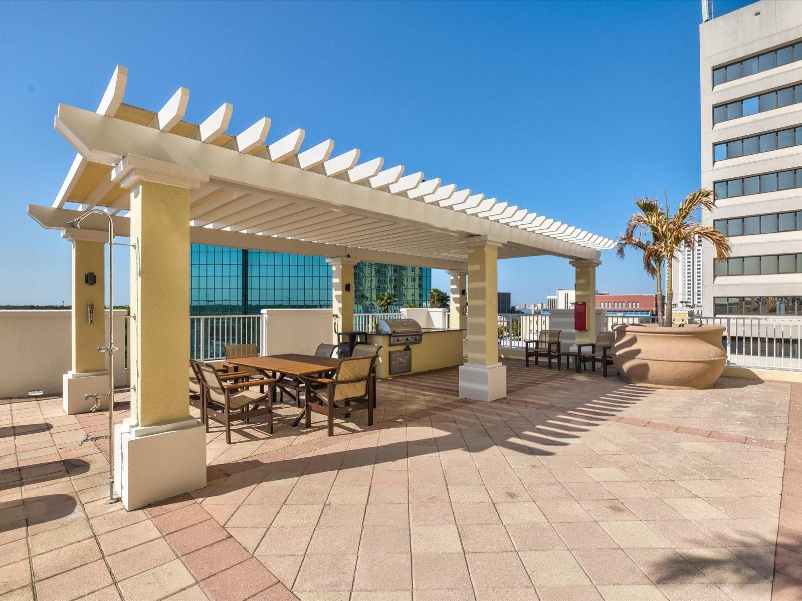 STATION SQUARE CONDO - Residential