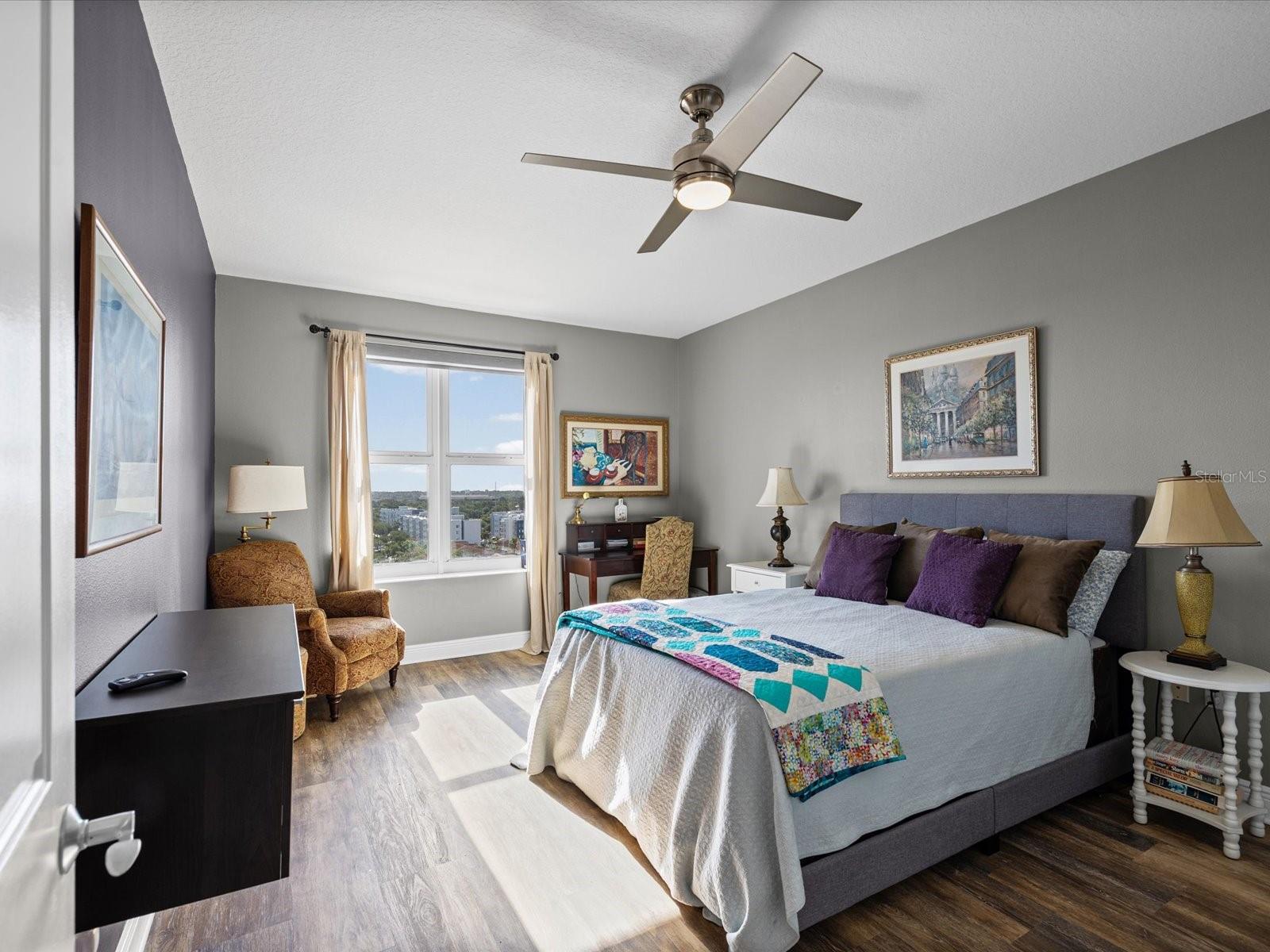 STATION SQUARE CONDO - Residential