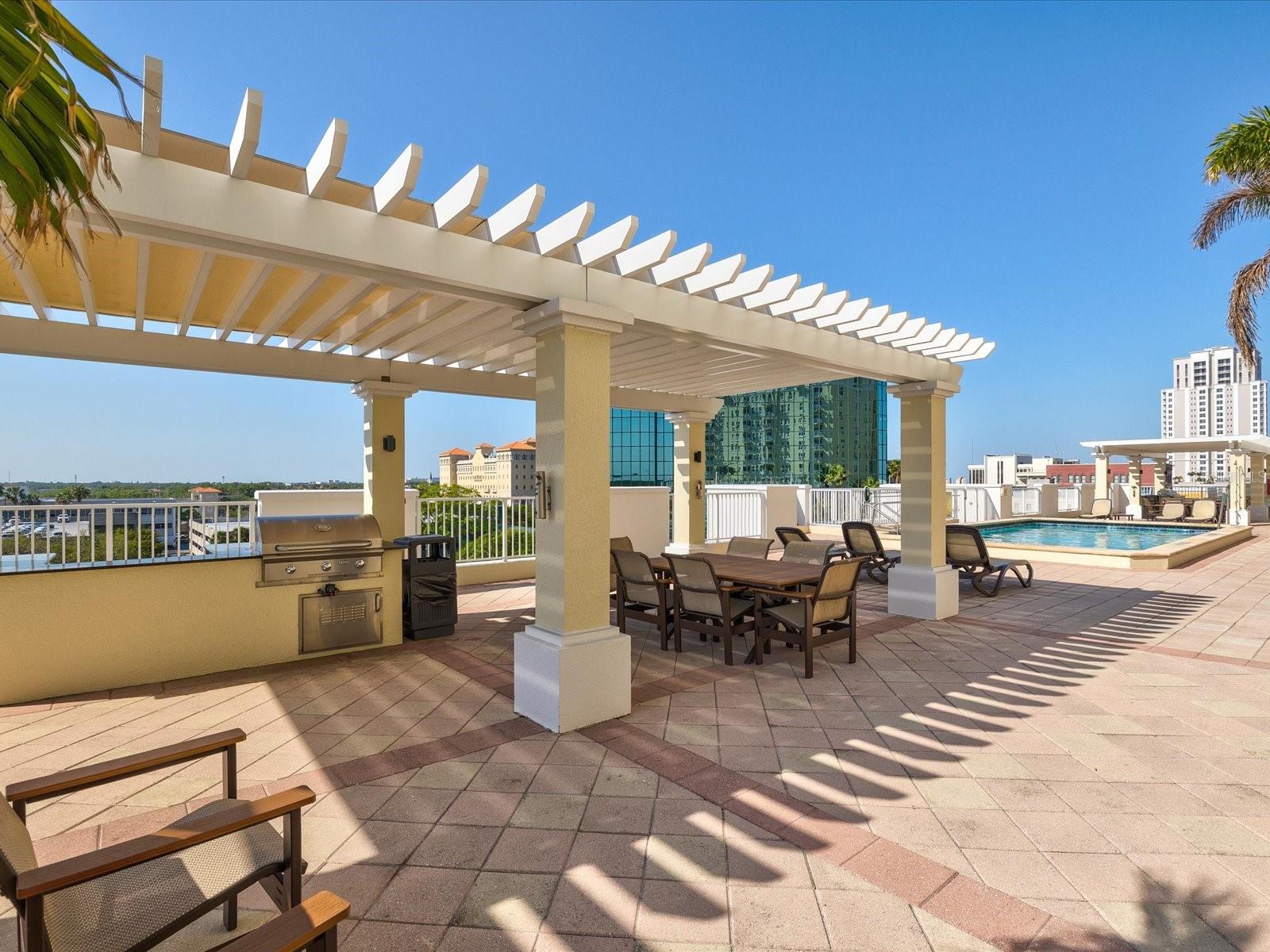 STATION SQUARE CONDO - Residential