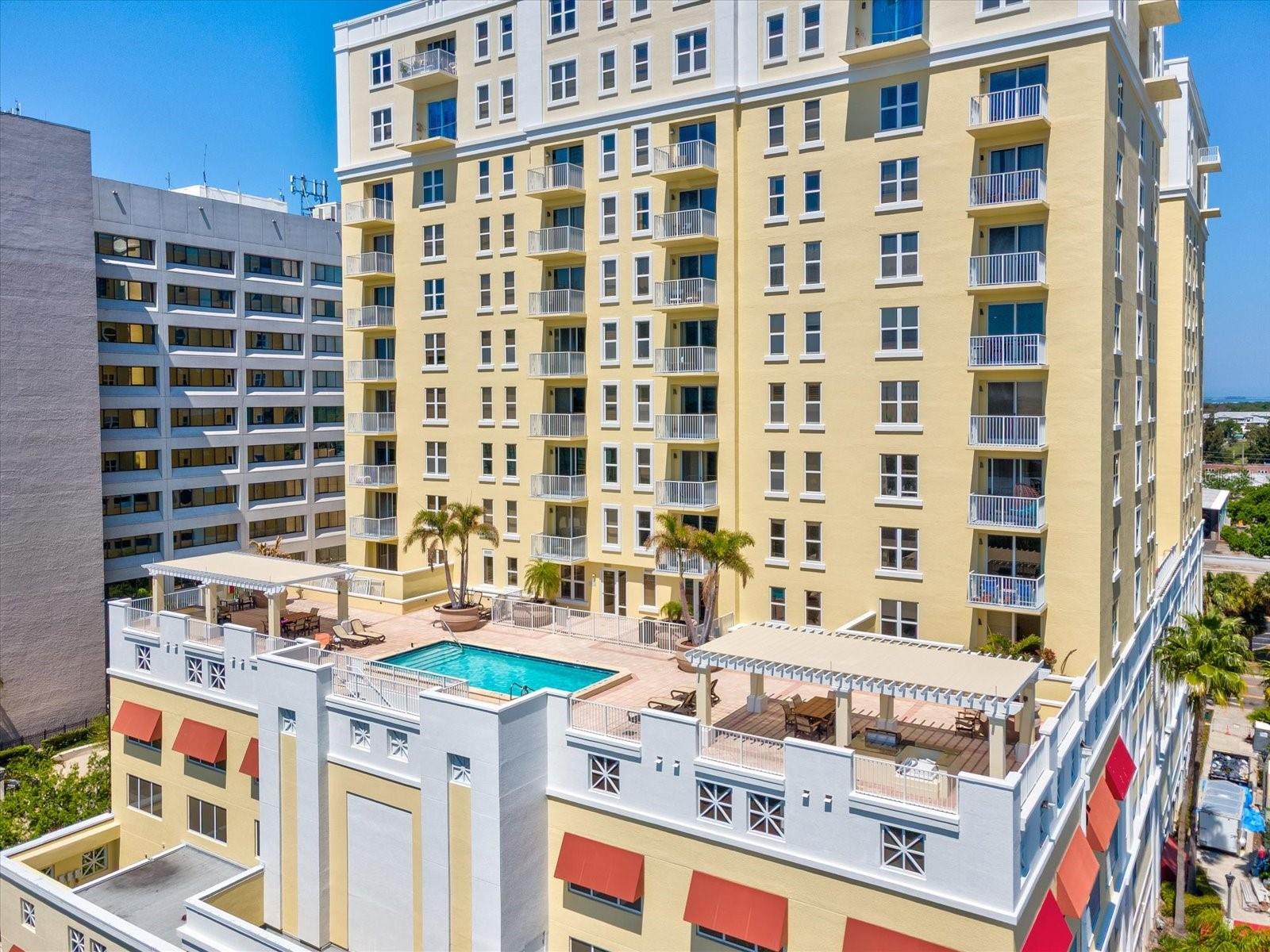 STATION SQUARE CONDO - Residential