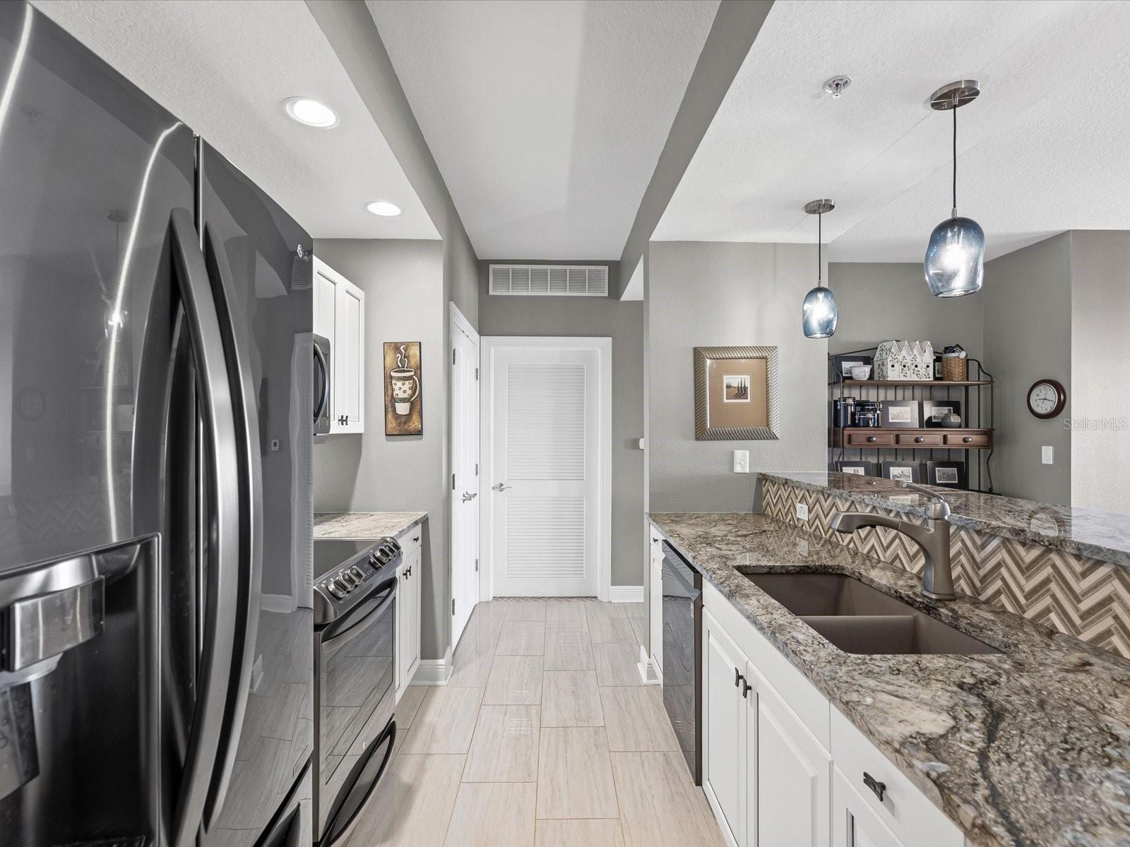 STATION SQUARE CONDO - Residential