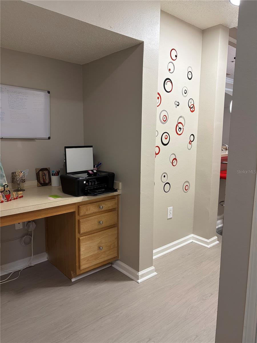 VILLANOVA AT HUNTERS CREEK - Residential Lease