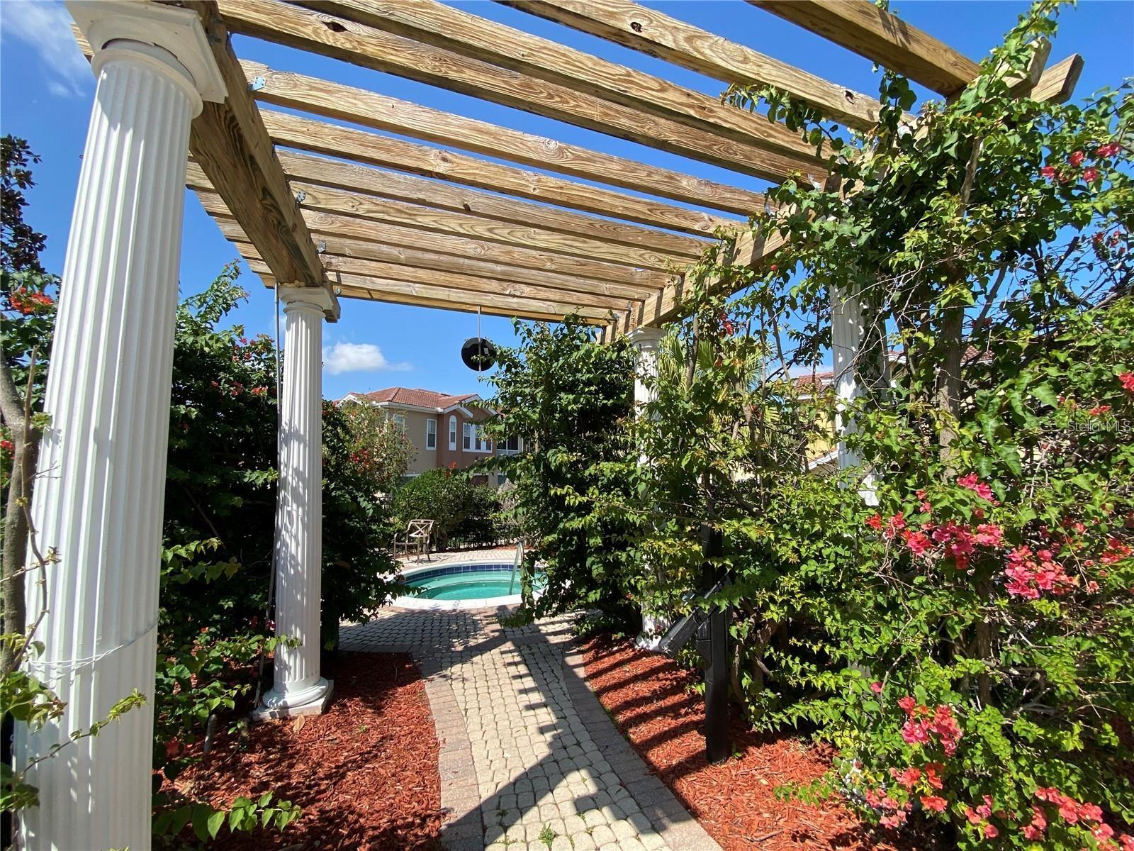 VILLANOVA AT HUNTERS CREEK - Residential Lease