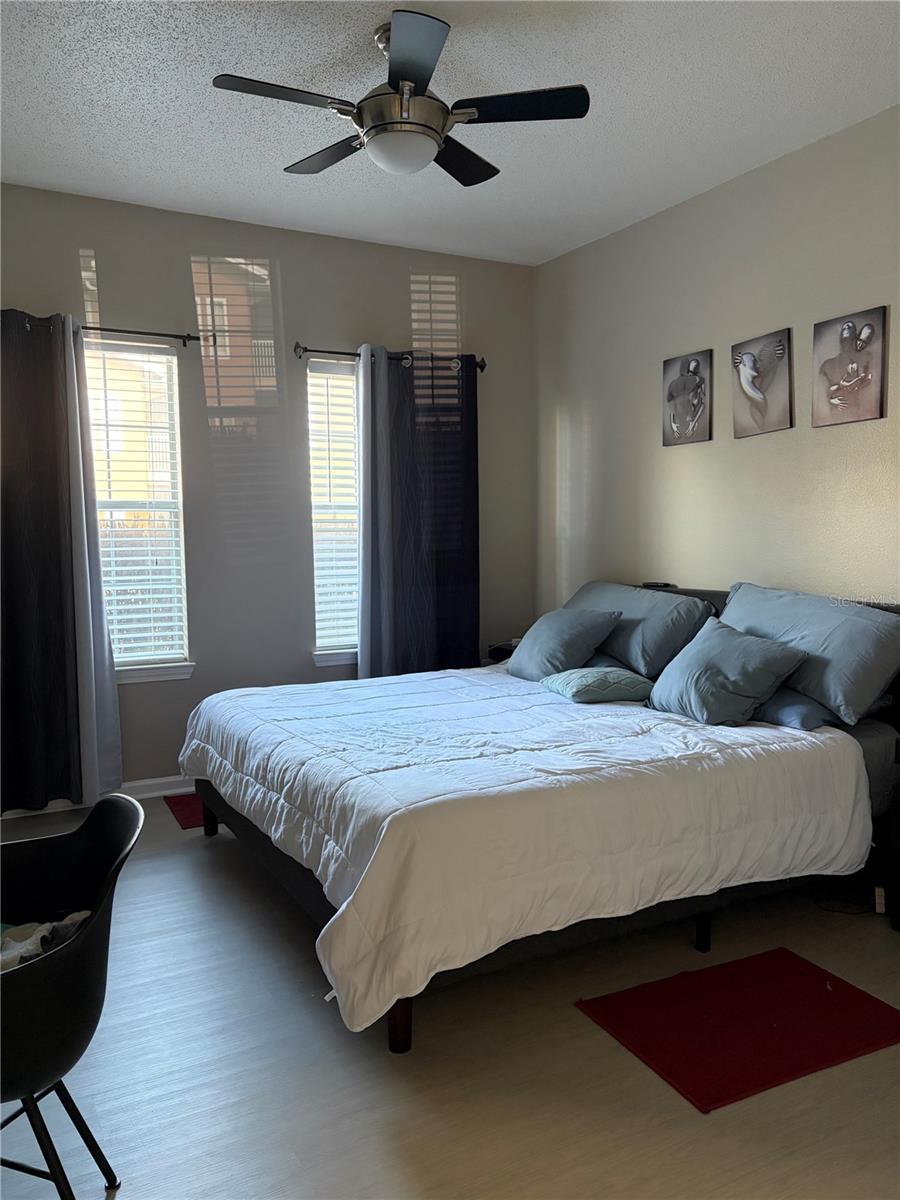 VILLANOVA AT HUNTERS CREEK - Residential Lease