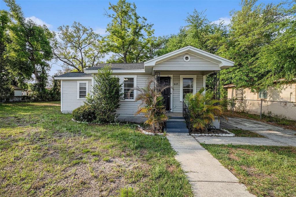 Photo of 1603 E 33rd Avenue, Tampa, FL 33610 (MLS # TB8490921)