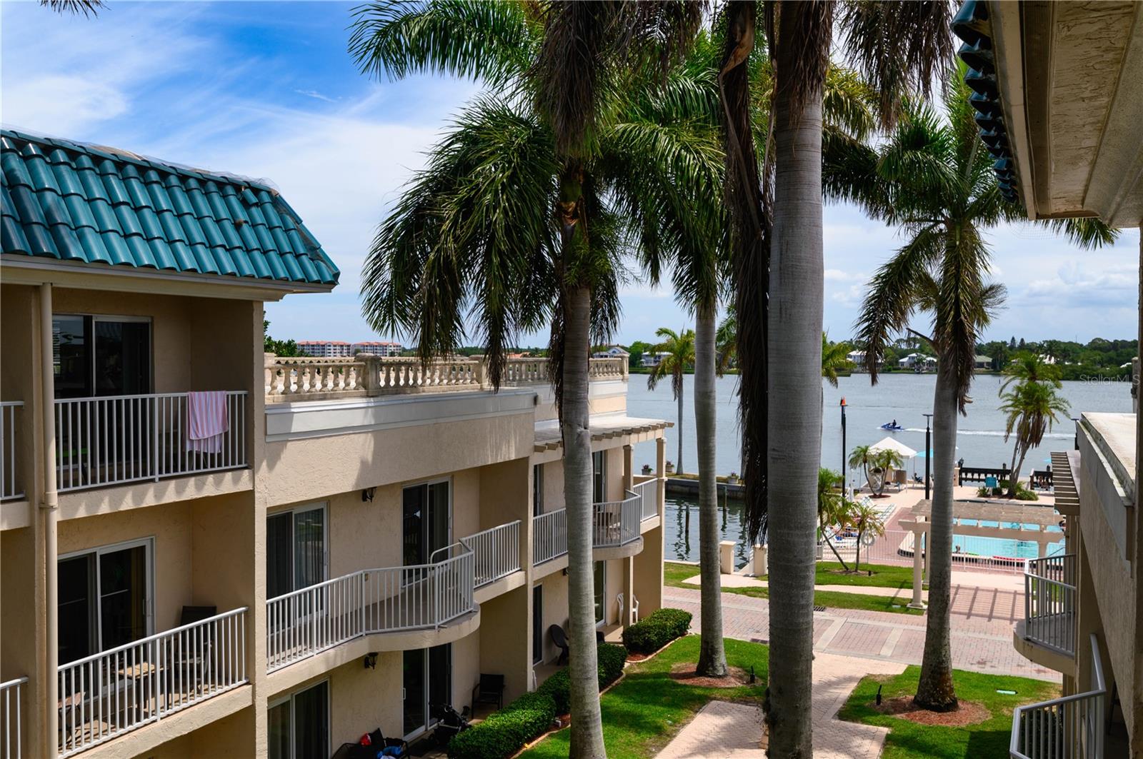 PALM BAY CLUB II - Residential Lease