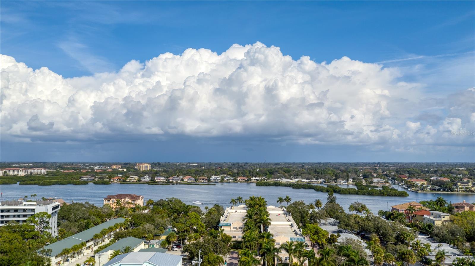 PALM BAY CLUB II - Residential Lease