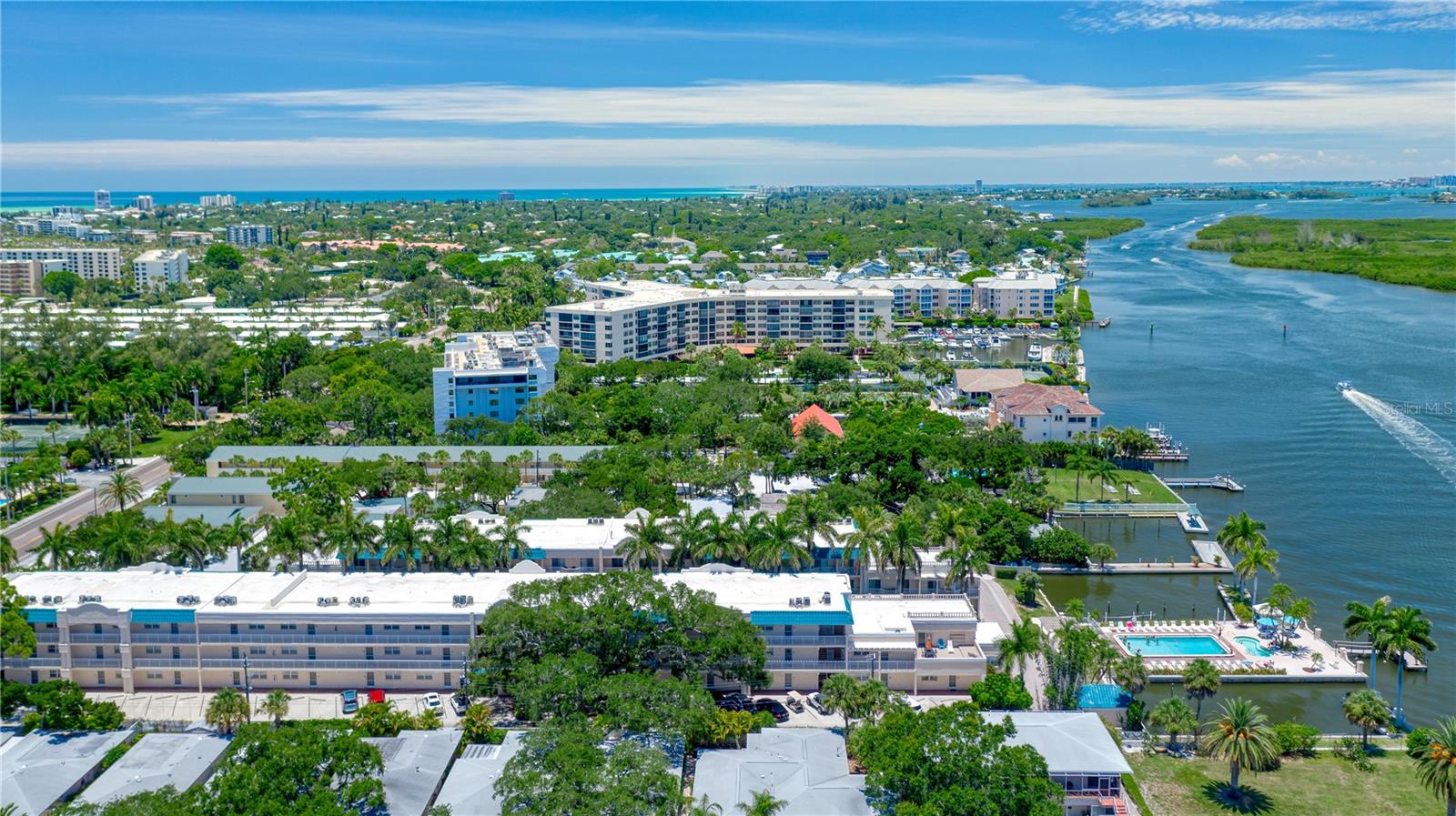 PALM BAY CLUB II - Residential Lease
